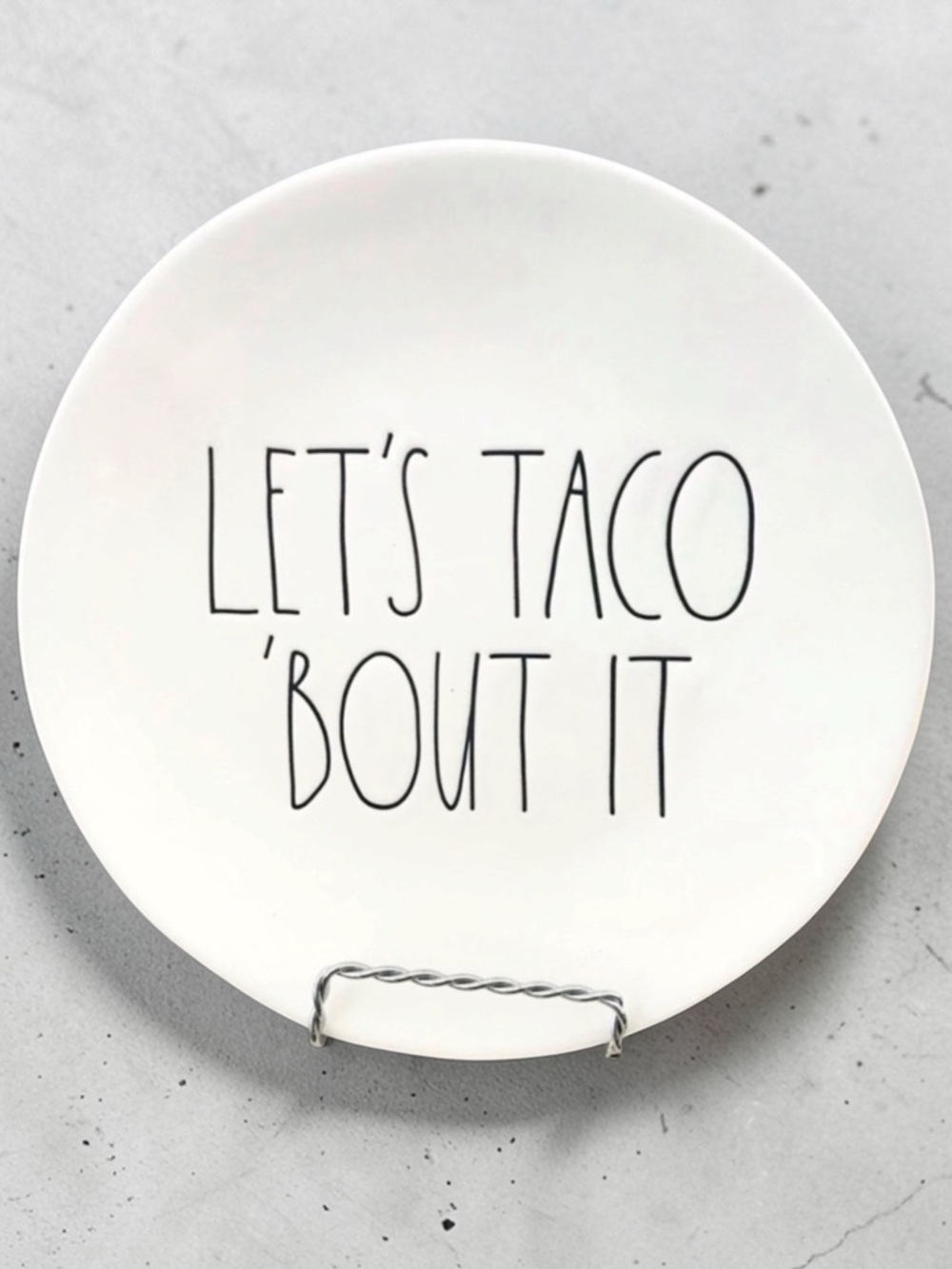 🆕 Let’s Taco Bout It Decorative Plate